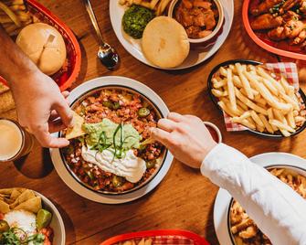 Thredbo Alpine Hotel - Thredbo - Restaurant