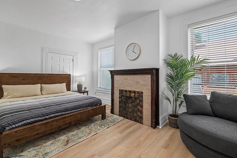 Shadyside, Central !4 Stylish and Central Studio With Free Parking - פיטסבורג - חדר שינה
