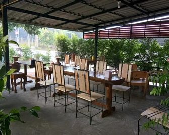 Ban Suan Sukjai Mae Sariang - Mae Sariang - Restaurante