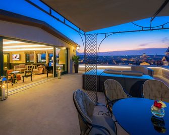 Hassler Roma - Rome - Bedroom