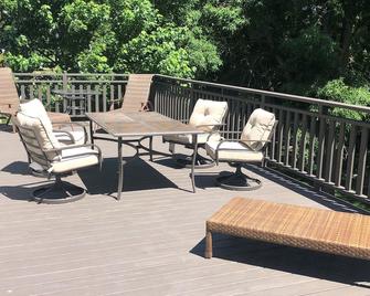 Two Cabin Property On Beautiful Lake Minnebelle - Perfect For Families! - Litchfield - Balcón