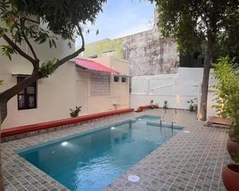 L'edelweiss Heritage House - Pondicherry - Pool
