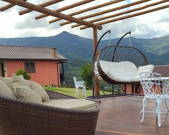 Pousada do Sonho - Visconde de Maua - פטיו