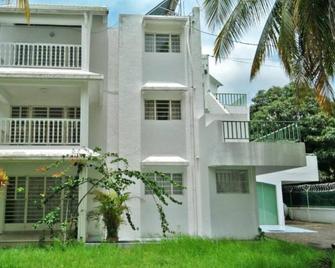 Coconut Bay Apartments - Flic en Flac - Budynek