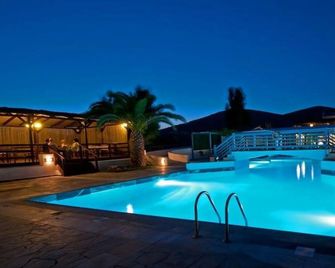 Zefiros Beach - Pythagorio - Pool