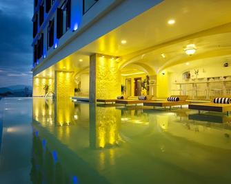 Cicilia Hotel And Spa - Da Nang - Pool