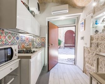 San Nicola Old Town Apartment - Bari - Küche
