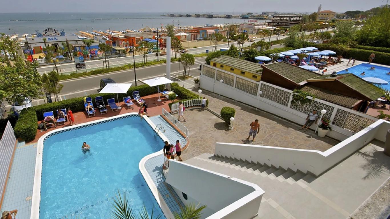 Hotel Promenade Universale