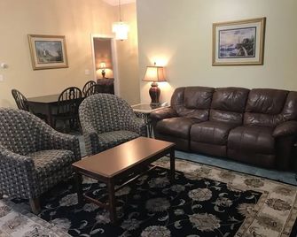 Exit 5 Resort & Condominium - Saco - Salon