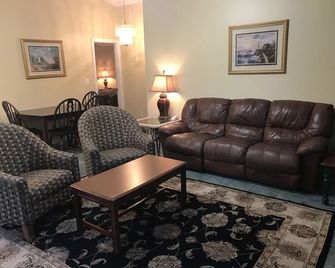 Exit 5 Resort & Condominium - Saco - Sala de estar