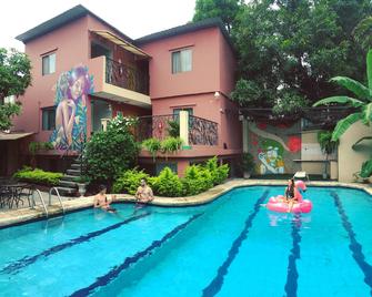 Hostel Nucapacha - Guayaquil - Pool