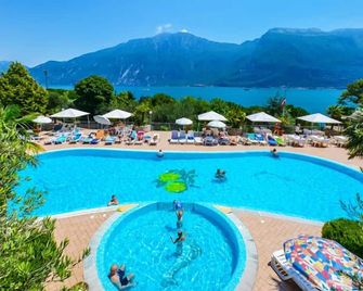 Hotel Silvana Garni - Limone sul Garda - Pileta