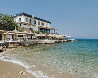 Shayna Beach Club - Kyrenia