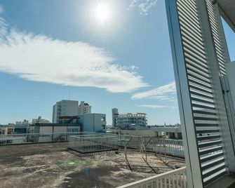 The Breakfast Hotel Marche Ishigakijima - İshigaki - Balkon