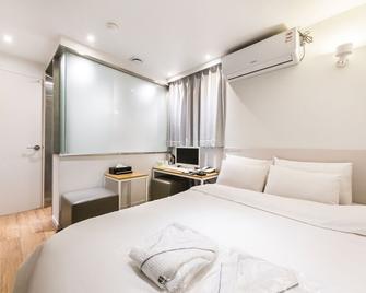 Doksan Minimal Season - Seul - Yatak Odası