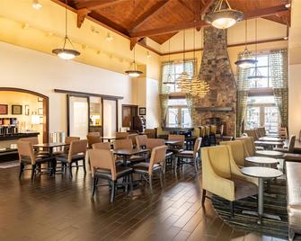 Hampton Inn & Suites Newtown - Yardley - Restaurant