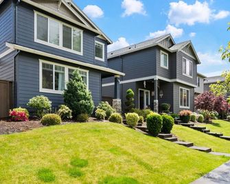 Luxurious 3BR Home in the Heart of Hillsboro - Hillsboro - Building