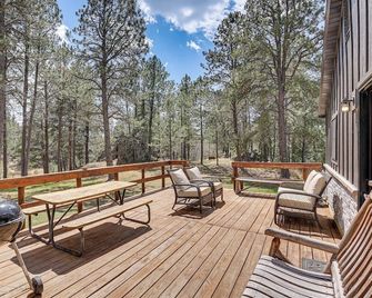 Private Black Hills Home with Corral Horses Welcome - Custer - Balkon