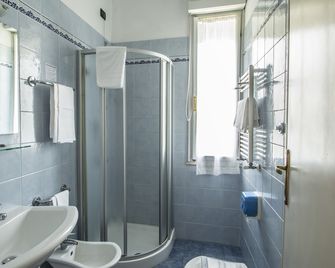 Hotel Riviera Blu - Pisa - Bad