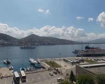 Hotel Mano - Saranda - Außenansicht