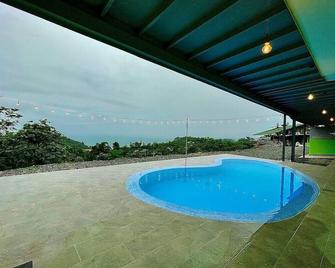 Pura Natura Lodge - Quepos - Pool