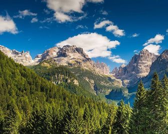 Spinale Casa In Centro, Arrivi Con Gli Sci! Sanificazione A Vapore - Madonna di Campiglio - Outdoors view