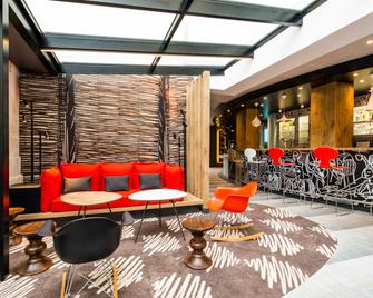 拉羅歇爾老港宜必思飯店 - 拉羅謝爾 - 酒吧