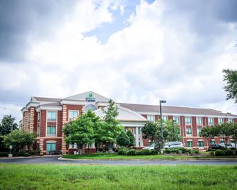 Holiday Inn Express Hotel & Suites Memphis/Germantown - Germantown - Building