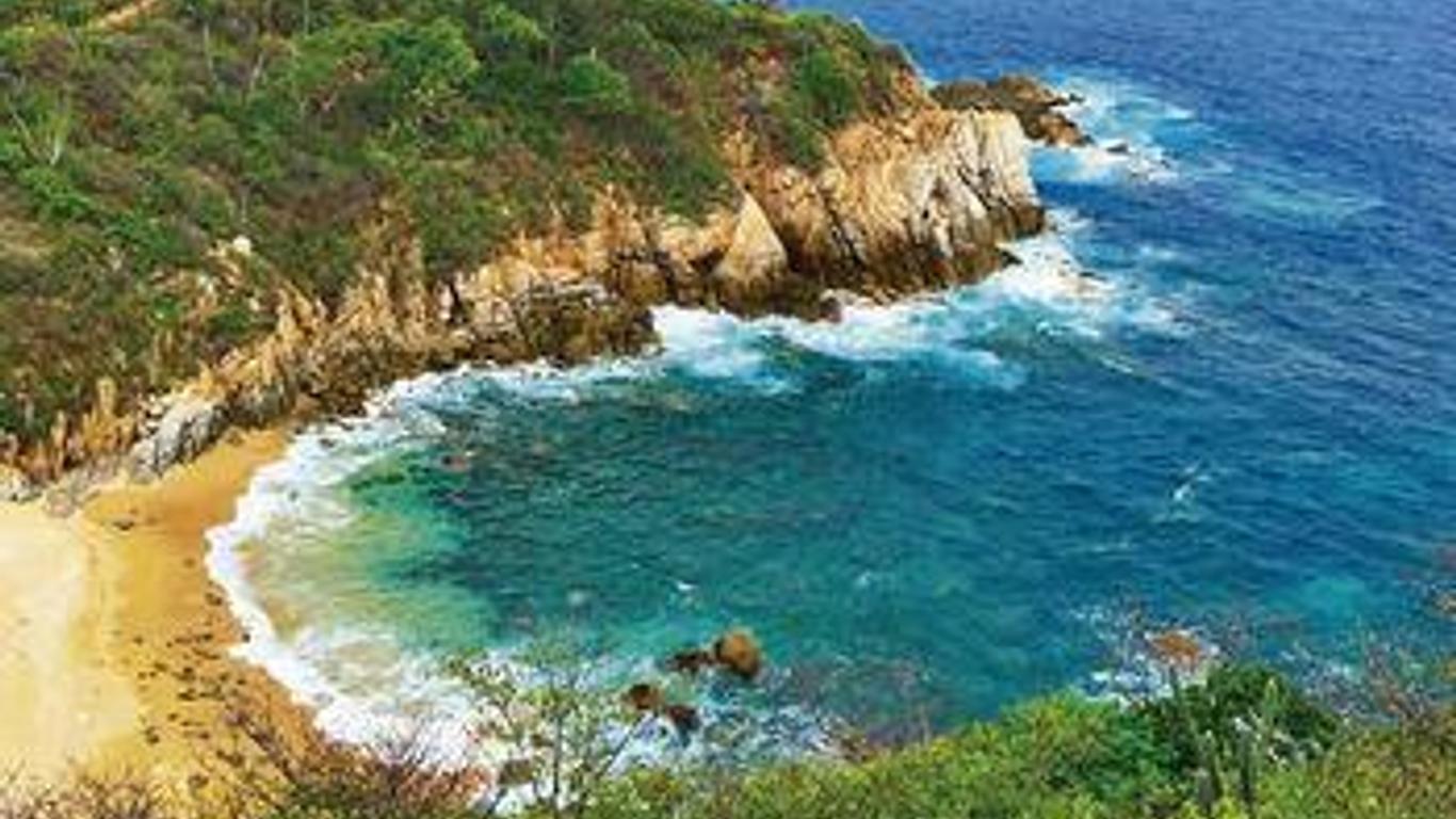 Isla Natura Beach Huatulco