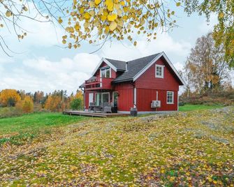 3 Bedroom Stunning Home in Aarjaeng - Årjäng - Edificio
