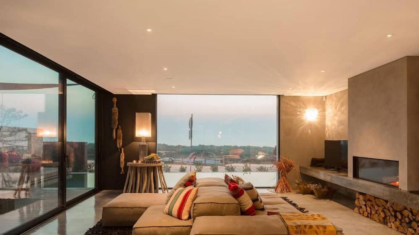 Areias do Seixo Hotel