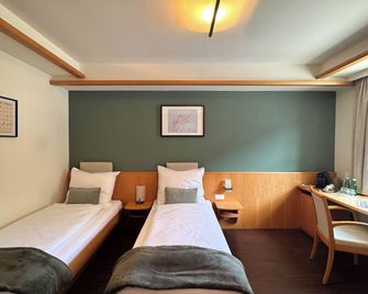 Hotel Zur Alten Schule - Pitten