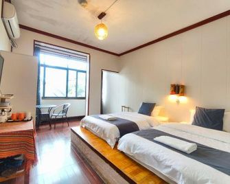 Yangshuo Xingping Southway Hostel - Guilin - Bedroom