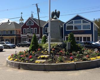 Pristine 2 bdrm Condo near Goose Rocks Beach - Kennebunkport - Bygning