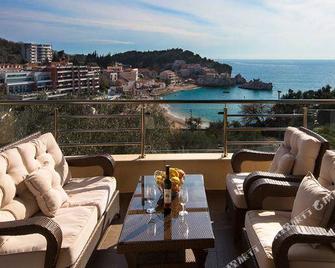 Apartments Raymond - Sveti Stefan - Balkón