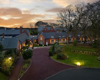 Delta Hotels by Marriott Worsley Park Country Club - Manchester - Building