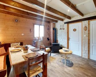 2 Bedroom Beautiful Home In Le Ménil - Le Ménil - Comedor