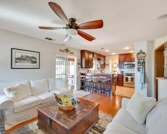 Cozy and quiet 6-bedroom retreat close to outlet mall shopping and more! - San Diego