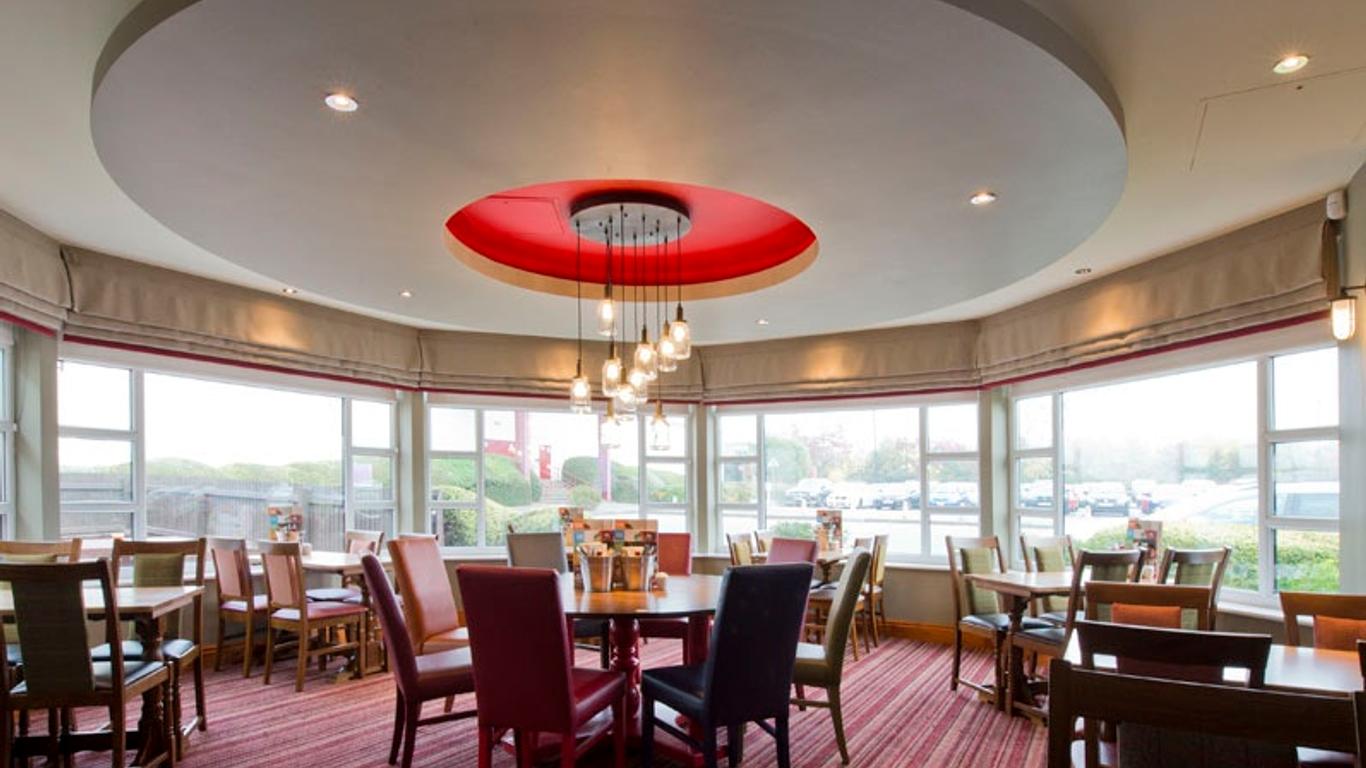 بريميير إن كوفنتري إيست - إم 4 جي 2