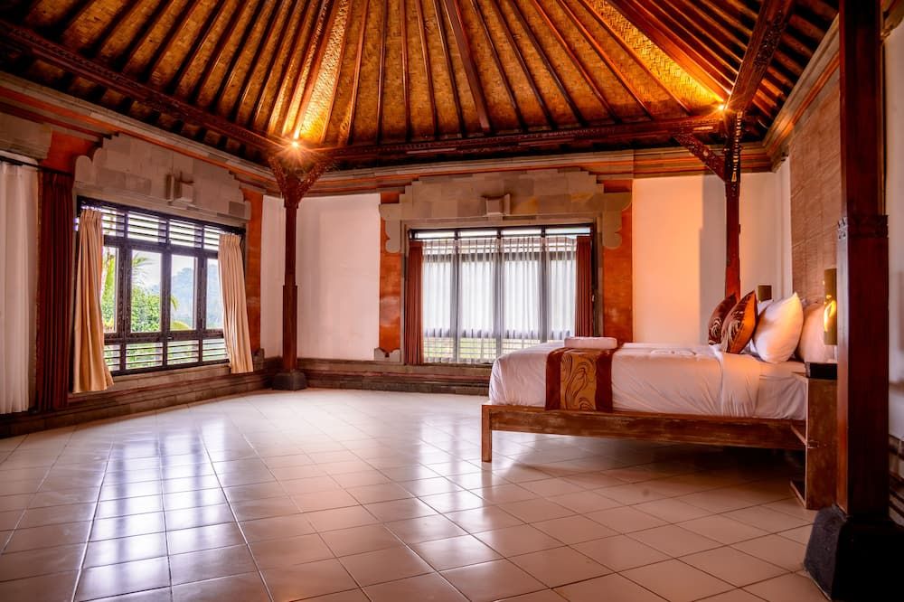 باتال كيكيان فيلاز