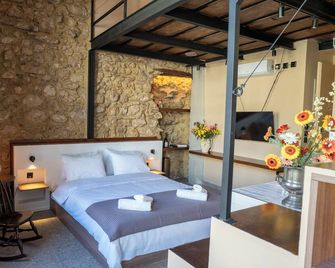 The Saints Inn & Spa - Athens