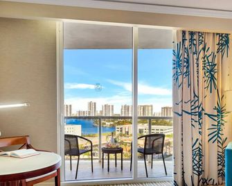 Deluxe Studio Balcony Bay View Amazing Pool - Sunny Isles Beach