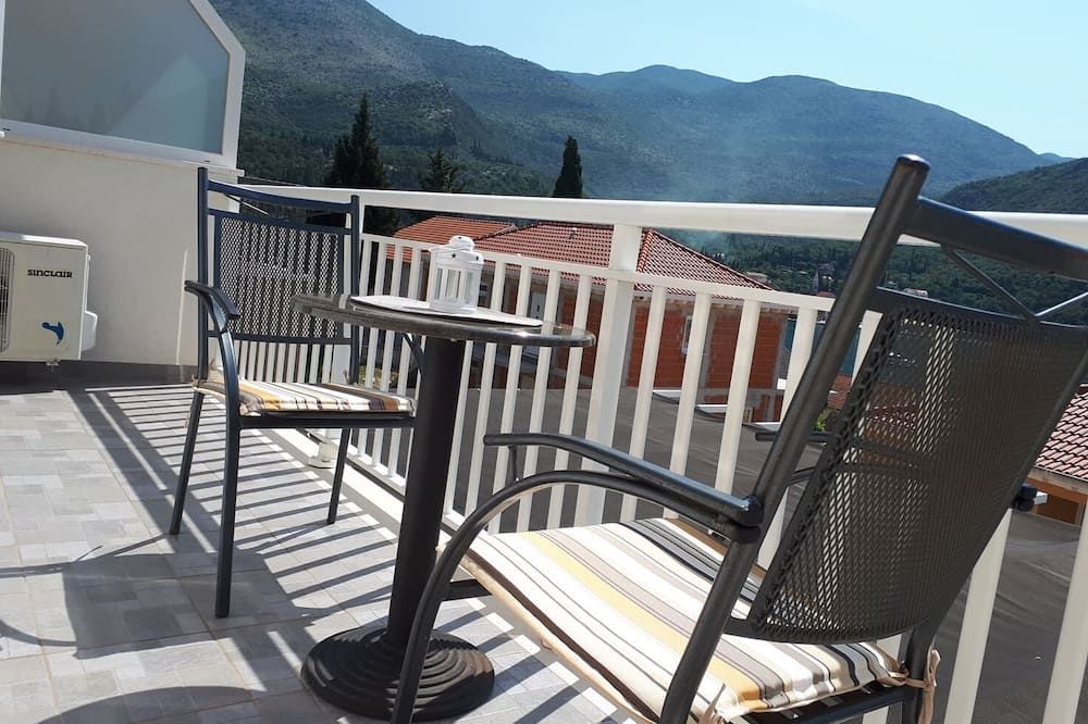 Apartmani Sisevic - Comfort Apartment with Balcony and Sea View - Slano - Balcony