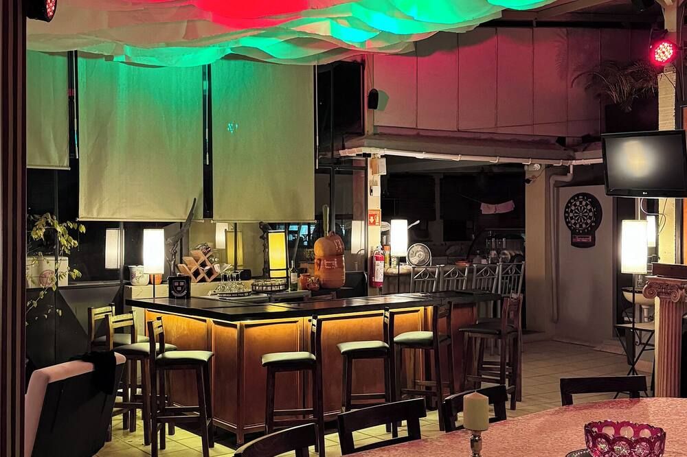 La Perla Hotel Boutique B&B - Guadalajara - Bar