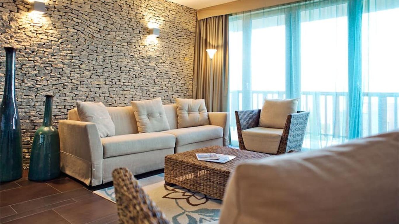 Echo Residence All Suite Hotel