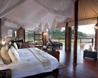 Hamiltons Tented Camp - Skukuza - Camera da letto