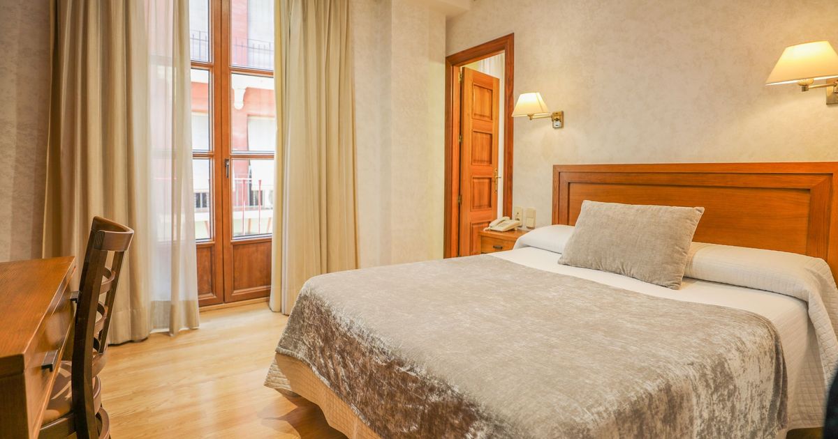 Hotel Granada Centro a partir de R$ 184 (R̶$̶ ̶5̶1̶4̶). Hotéis em St ...