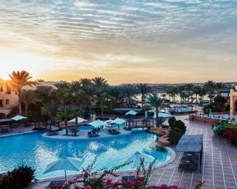 Steigenberger Coraya Beach - Adults Only - Port el Ghalib - Piscina