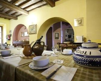 Ostello Francescano - Valfabbrica - Dining room