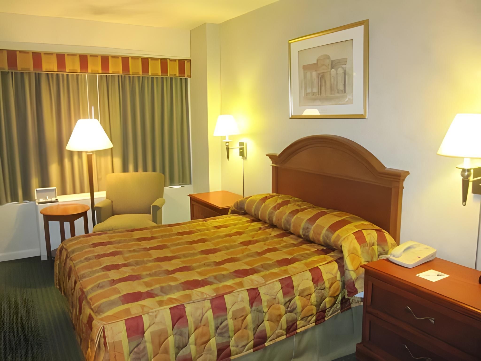 فندق ذا ترافل إن